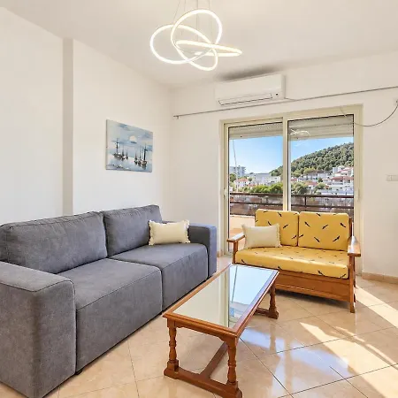 Apartment Huge Views 2br Ap X Kitchen, Parking, 2 Min Himarë