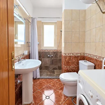Huge Views 2br Ap X Kitchen, Parking, 2 Min * Himarë